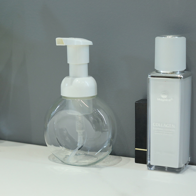 Fábrica de venta al por mayor Contenedores para el cuidado de la piel Botella de loción de plástico de 80 ml Botella de bomba de PET de 100 ml Para productos cosméticos
