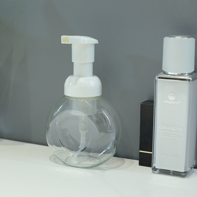 Fábrica de venta al por mayor Contenedores para el cuidado de la piel Botella de loción de plástico de 80 ml Botella de bomba de PET de 100 ml Para productos cosméticos
