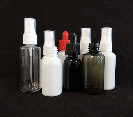 Botellas redondas de spray de PET Diseño transparente duradero Varias opciones de capacidad