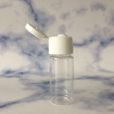Tornos de panel de etiqueta personalizados en botellas de plástico para una gran versatilidad