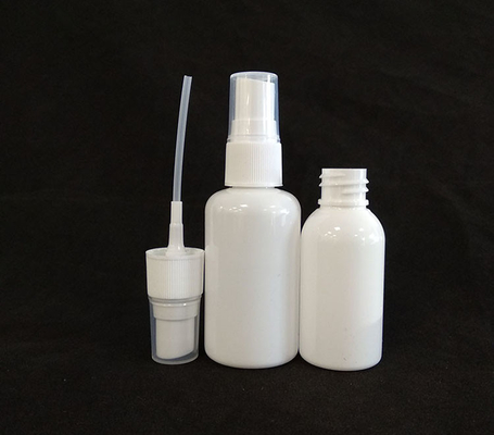 Botella de spray de PET clásica para uso diario versátil que preserva 10-500 ml de líquido