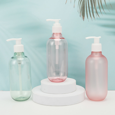 Botellas de loción de plástico blanco personalizables para varios volúmenes con serigrafía