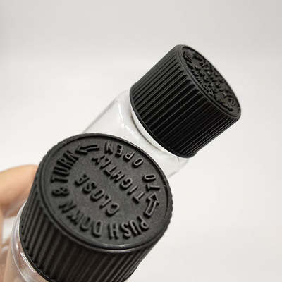 Botellas de plástico transparente con tapa de tornillo con panel de etiqueta personalizado e impresión