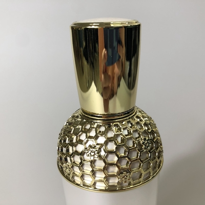 Botella de bomba de PET vibrante con pantalla de seda personalizada para el cuidado personal y cosmético