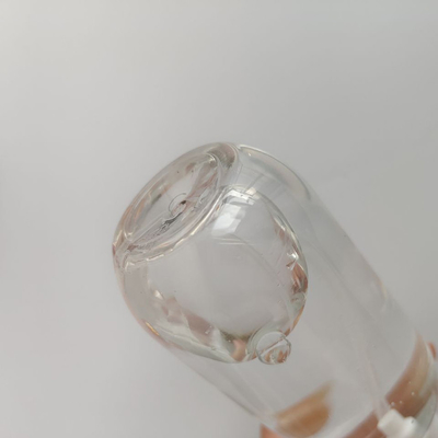 Botella de bomba de plástico rosa con tapa de tornillo de 47 mm