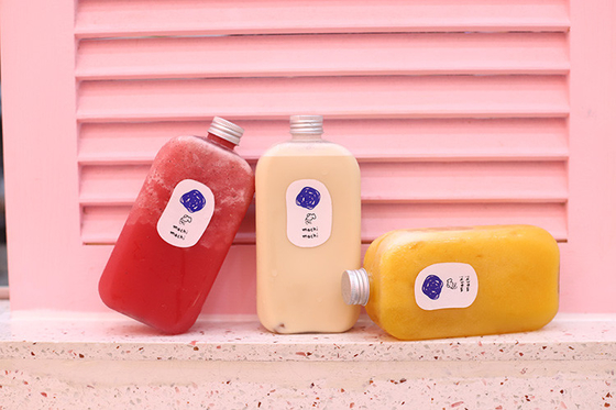 Botellas modernas de almacenamiento de té de leche clara con tornillo en las tapas 0,5 kg