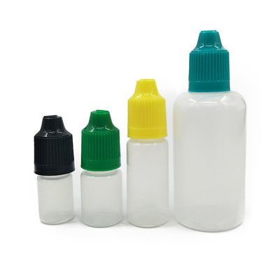 Botella de vidrio cristalino con color negro e impresión personalizada
