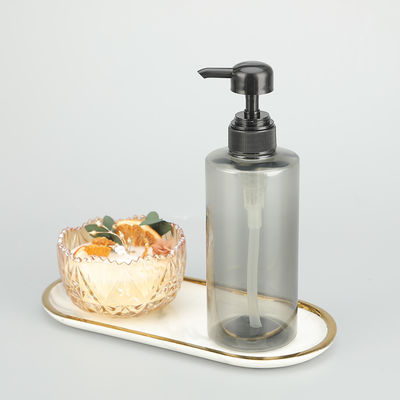 Dispensador con tapa de bomba botella de PET equipada con una función de distribución que garantiza una entrega fluida y operaciones de envasado sin problemas