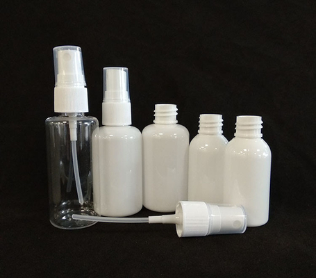 Botella de spray PET con superficie lisa y forma redonda