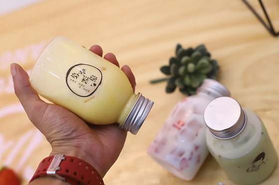 Tornos de té de burbujas de tapa convenientes para refrescos de tamaño medio