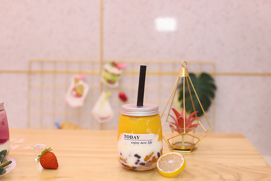 Botellas de té de leche de 350 ml de capacidad, claras, elegantes para negocios.
