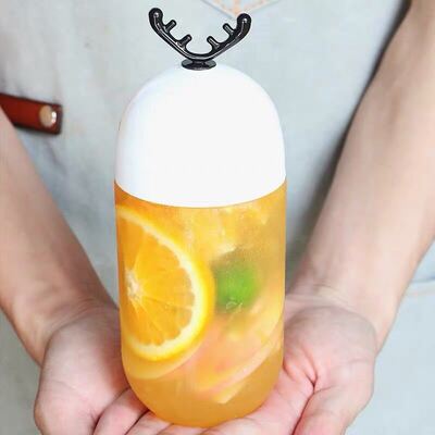 Jarras de té de burbujas aislantes, aspecto moderno, diseñadas para proporcionar un control eficaz de la temperatura y un almacenamiento elegante de bebidas