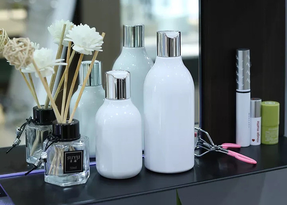Botellas 22m m vacías de la loción del plástico del maquillaje del OD 21m m con las bombas de los SS