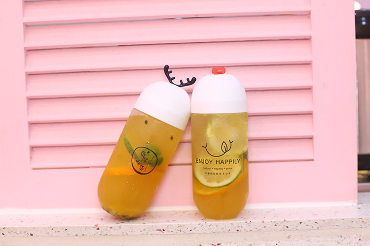 Botellas de té de leche de plástico a prueba de fugas cuadradas medianas con tornillo en tapa y mango
